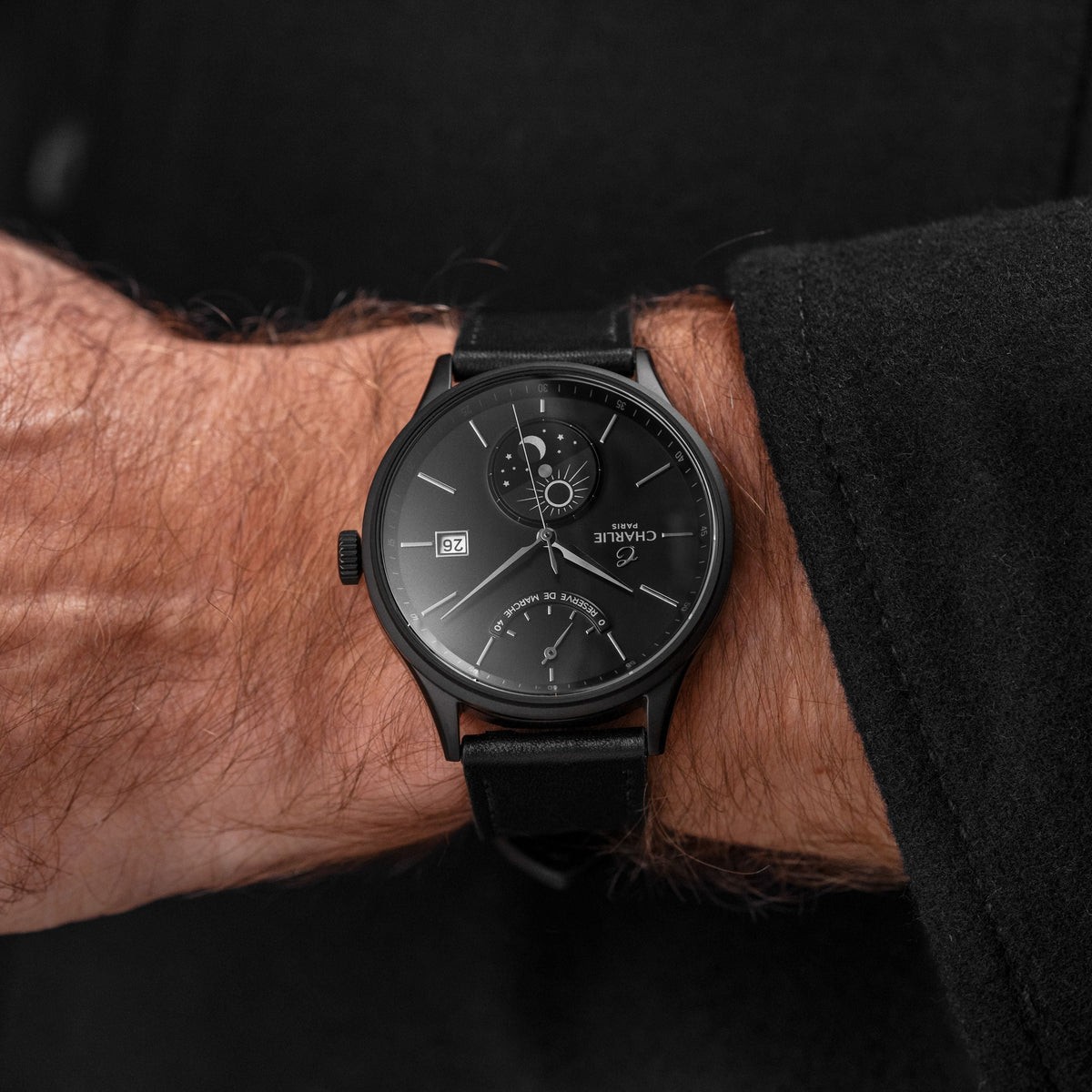 Découvrez nos montres noires