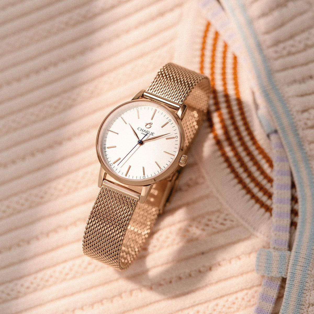 <tc>SULLY</tc> - Rose gold